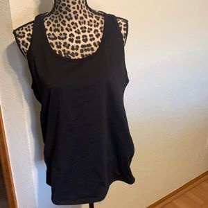 Black gap workout tank